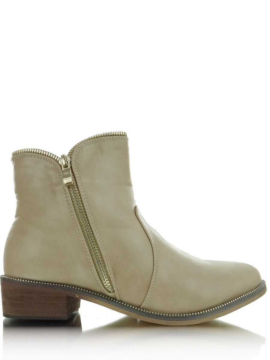  Boots model 32855 Heppin 