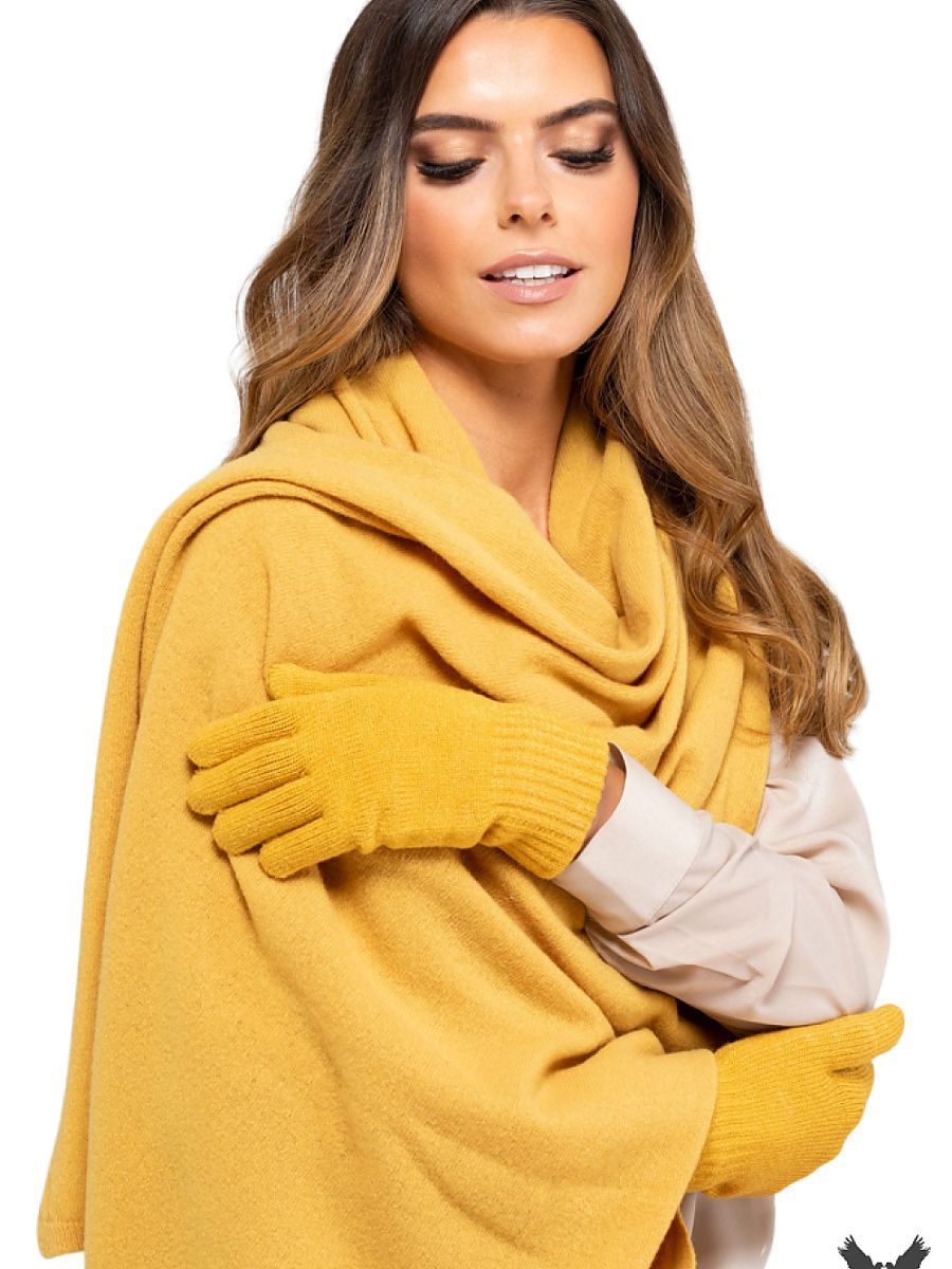  Shawl model 205766 Kamea 