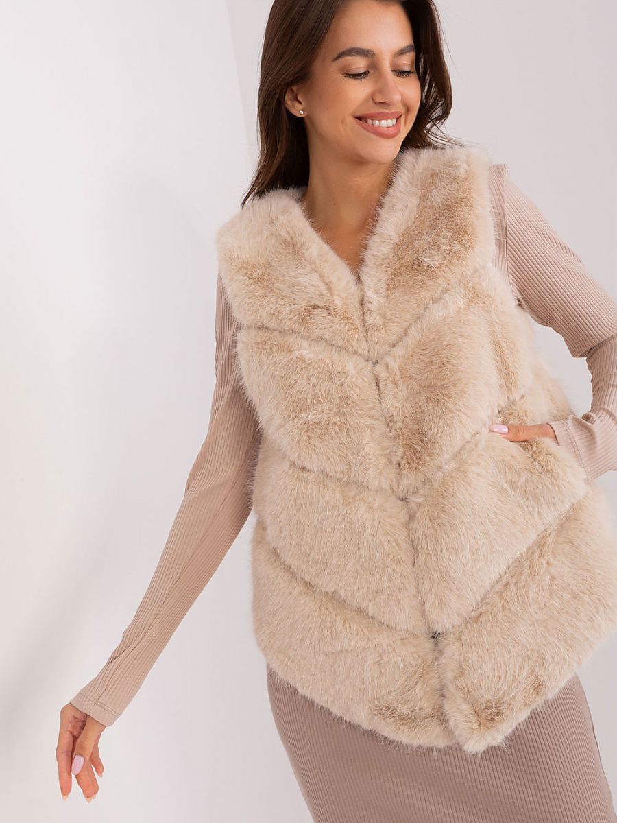  Gilet model 186713 AT 